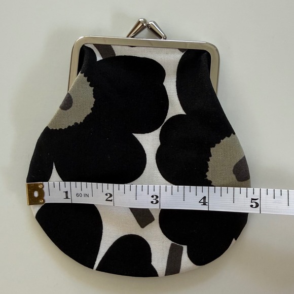 Marimekko Unikko Kiss Lock Coin Purse Black White Floral Finland Makeup Pouch - Picture 6 of 7